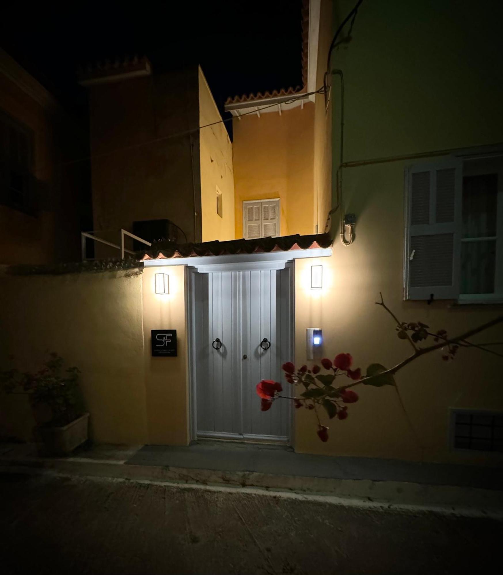 S&F Luxury Apartment Nafplio Bagian luar foto