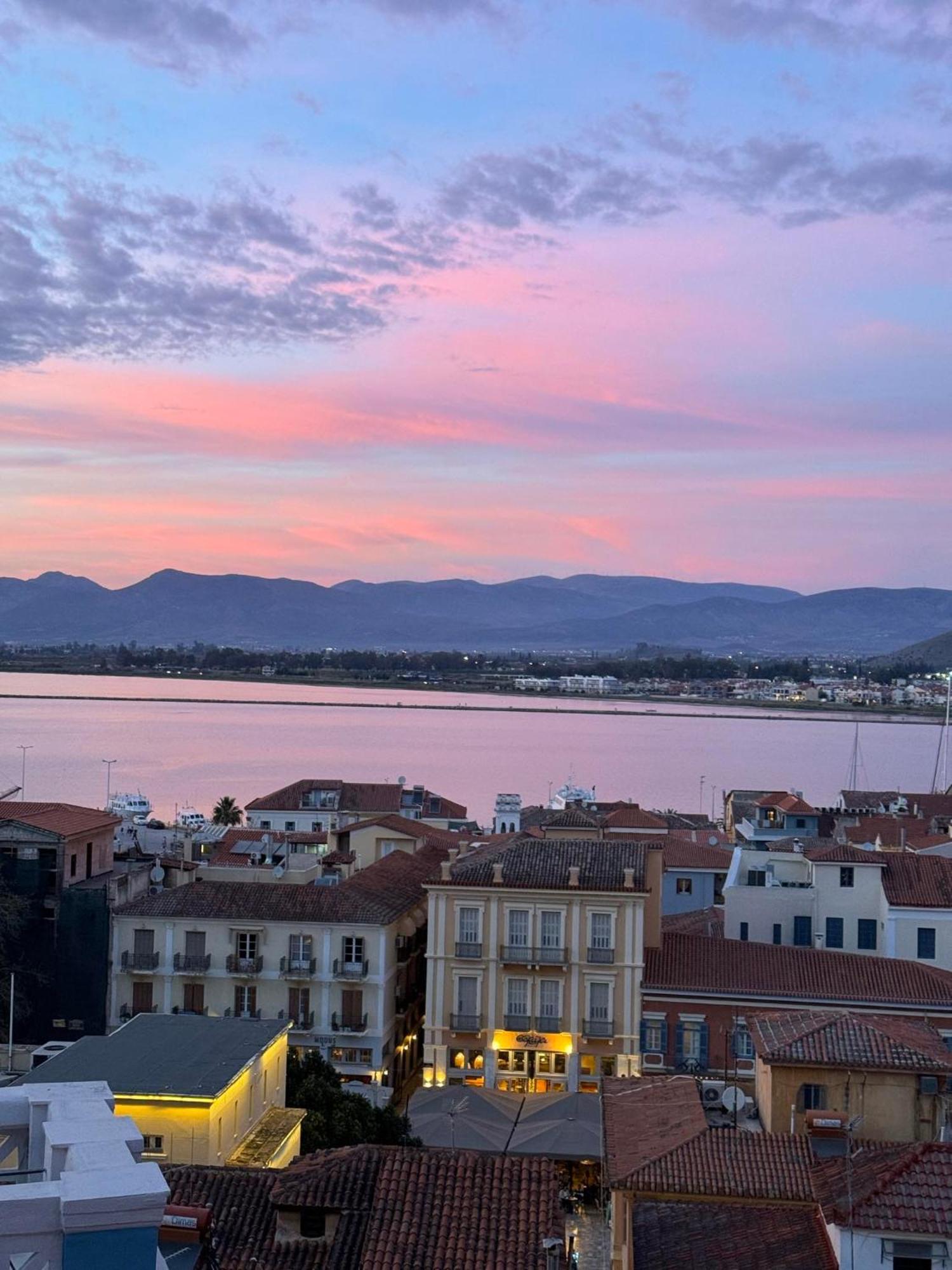 S&F Luxury Apartment Nafplio Bagian luar foto